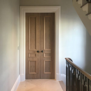 Door Type: Windsor 3B | Finish: Bespoke Grey Stain